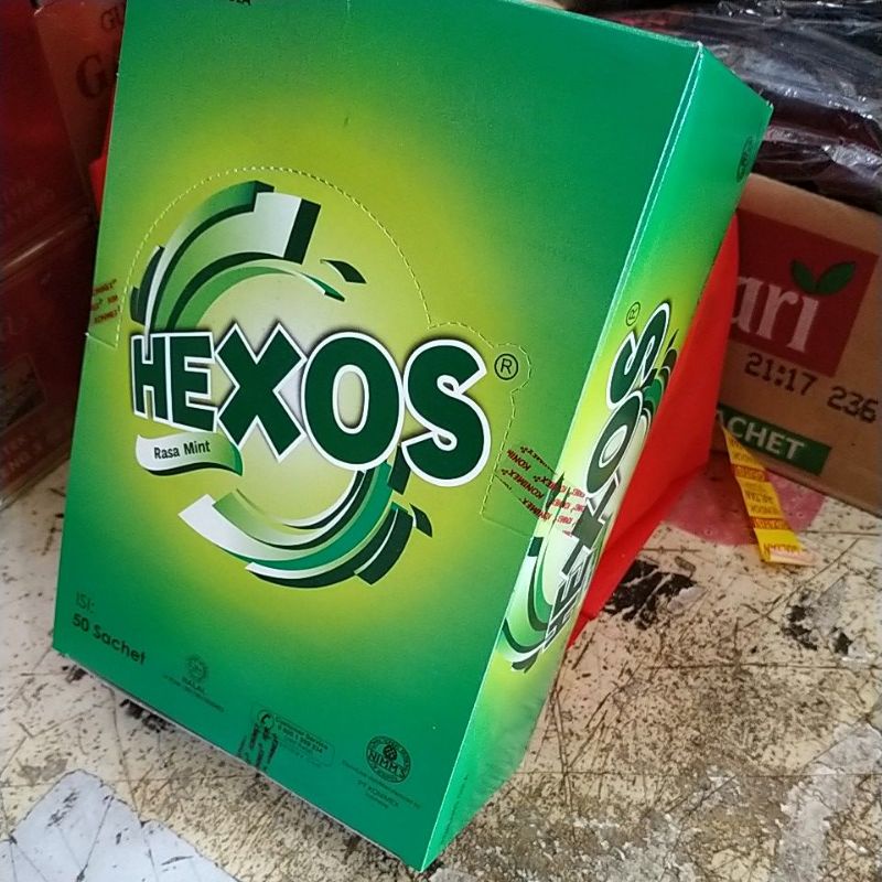 permen hexos,per box isi 50 sachet.