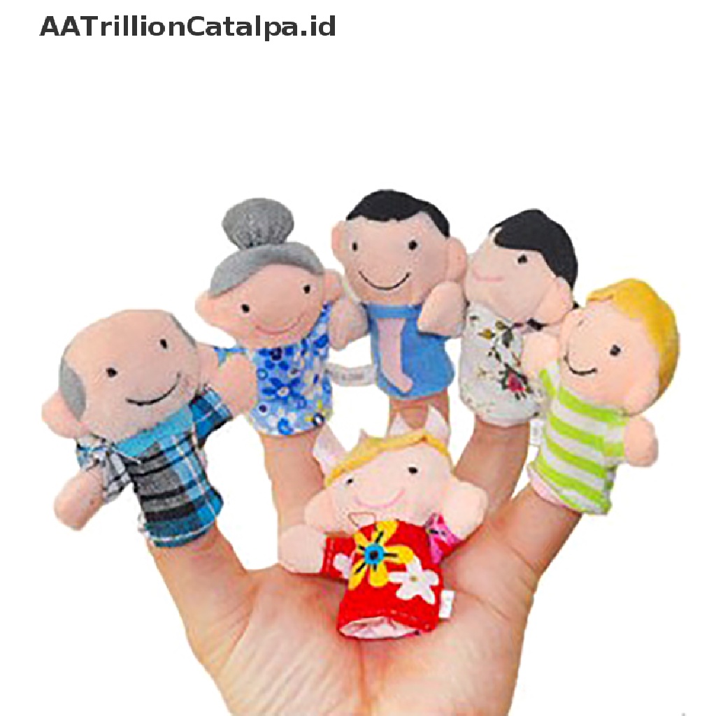 Aatrillioncatalpa 6pcs / lot Mainan Boneka Jari mini Bahan plush Tema Natal Untuk Bayi / Anak