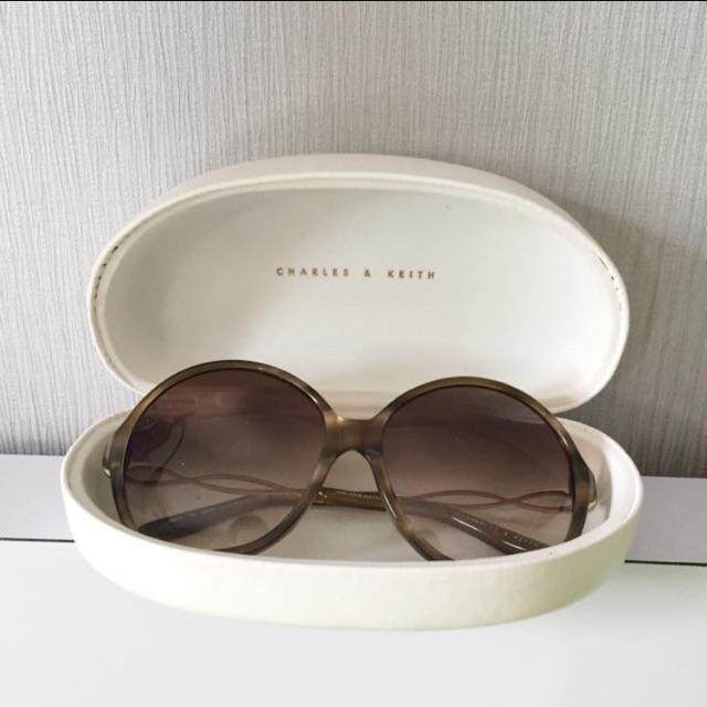 [Preloved] Charles & Keith Sunglasses