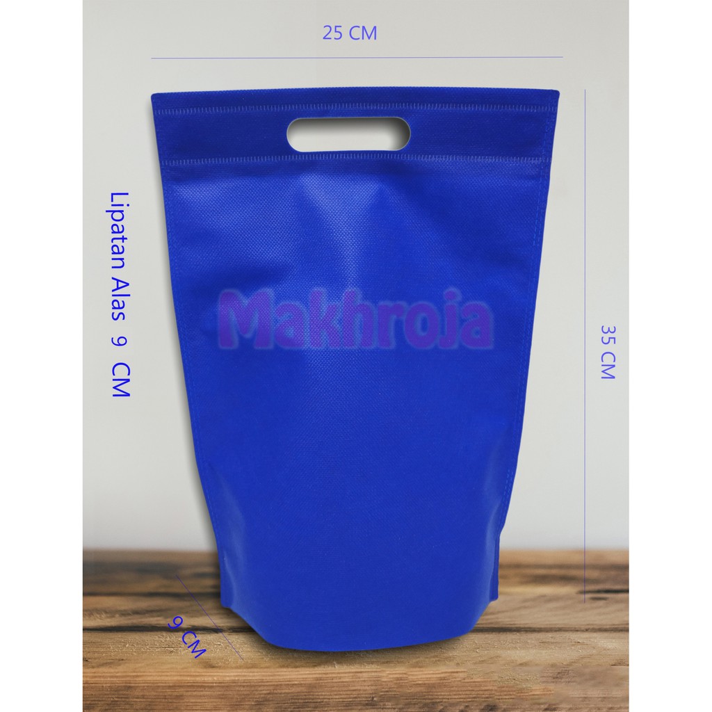 

Tas Hajatan Goodie Bag Spunbond Souvenir 35x25x9