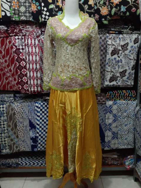 stelan kebaya brokat payet