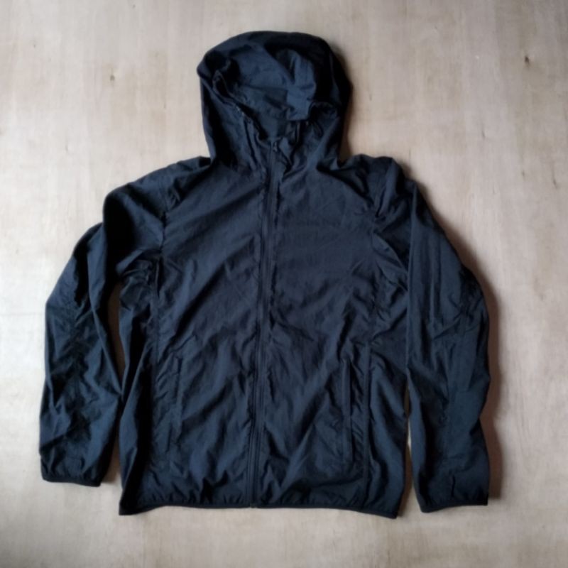 jaket running uniqlo second