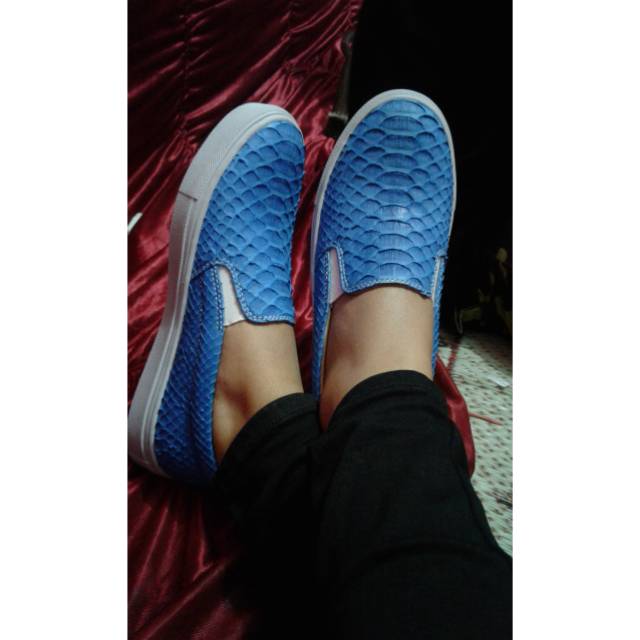 Leather shoes