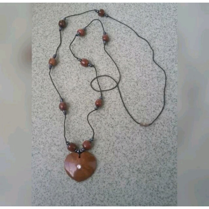 COD. Kalung Kayu Kokka Kaukah Kaokah bentuk Love dengan Mata Diamond, Asli Kayu Kokka.
