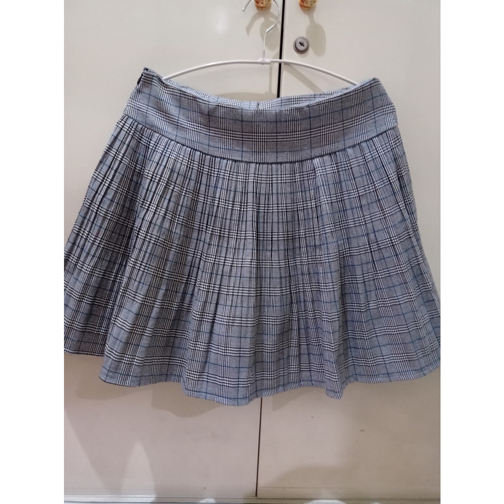Rok celana bawahan wanita MOSCATO