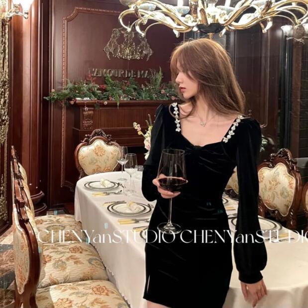 Banquet Paris velvet dress women's middle length 2021 autumn winter new style temperament evening Gi