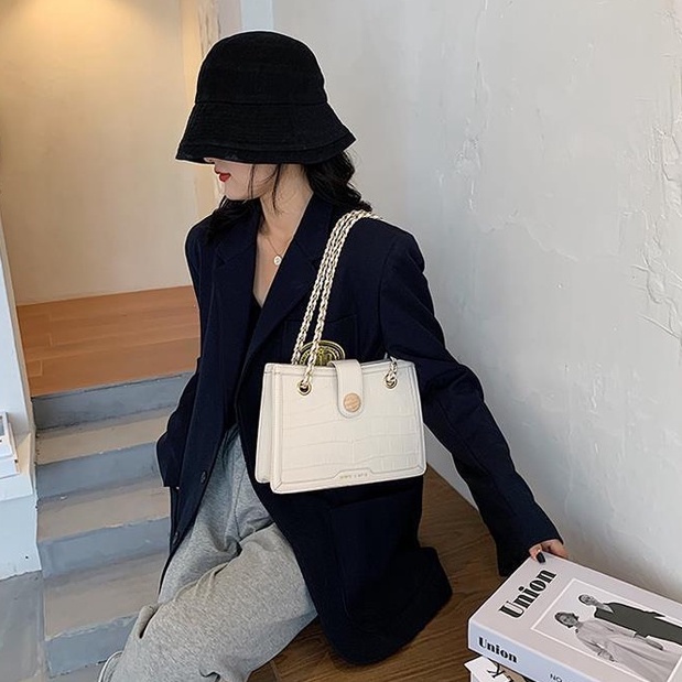 Versi Korea Tas Selempang Wanita dari tas rantai pola batu mode baru wanita khaki retro stereotip tas jinjing Fashion Trend Sling Bag Chain Shoulder Bag Import Fashion Aksesoris