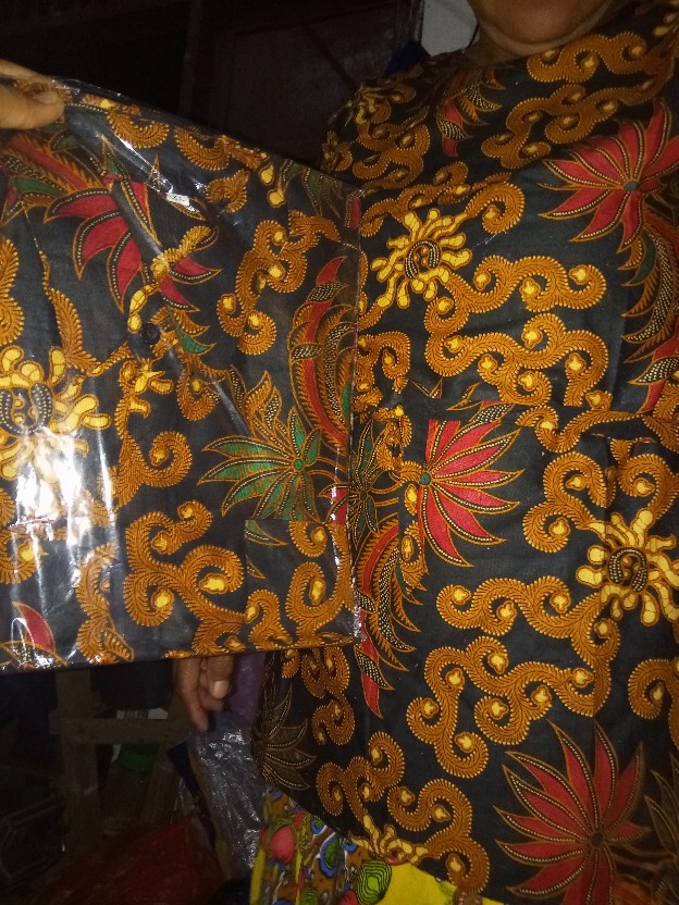 Maura Couple - Sania Ruffle Batik Couple Ori Ndoro Jowi Garansi Termurah Shopee - Batik Modern Solo