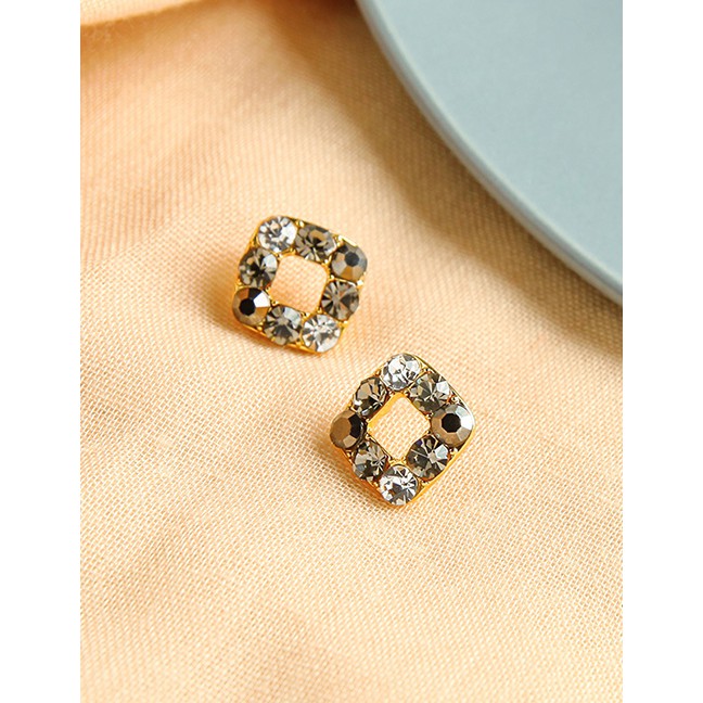 LRC Anting Tusuk Fashion Geometric Diamond-shaped Geometric Square Alloy Earrings K48291