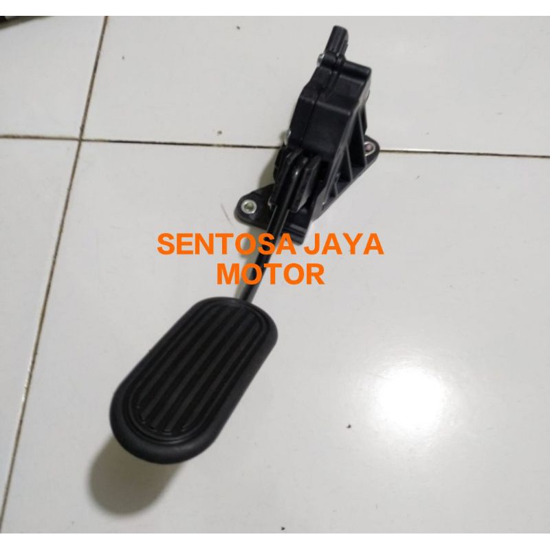 sensor pedal gas APP Toyota Innova Reborn Fortuner VRZ Hilux Revo 78110-0K040 Original