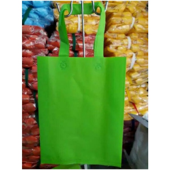 

pesanan kusus goodie bag tas spunbond 25x35x10 cm