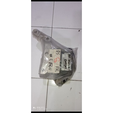 mounting kanan Datsun go