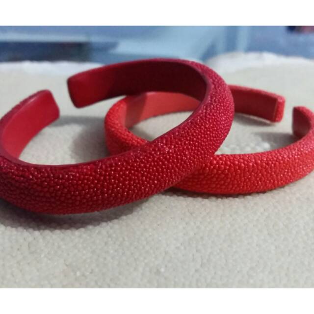 Gelang Kulit Ikan Pari