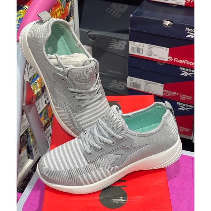 diadora Jezza Grey . diax9F1107GY. sepatu sneakers diadora women lo