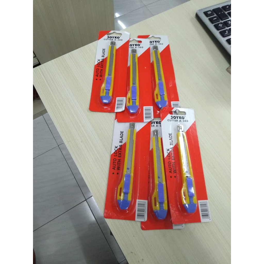 

CUTTER JOYKO A-360 AUTO LOCK WITH EXTRA BLADE