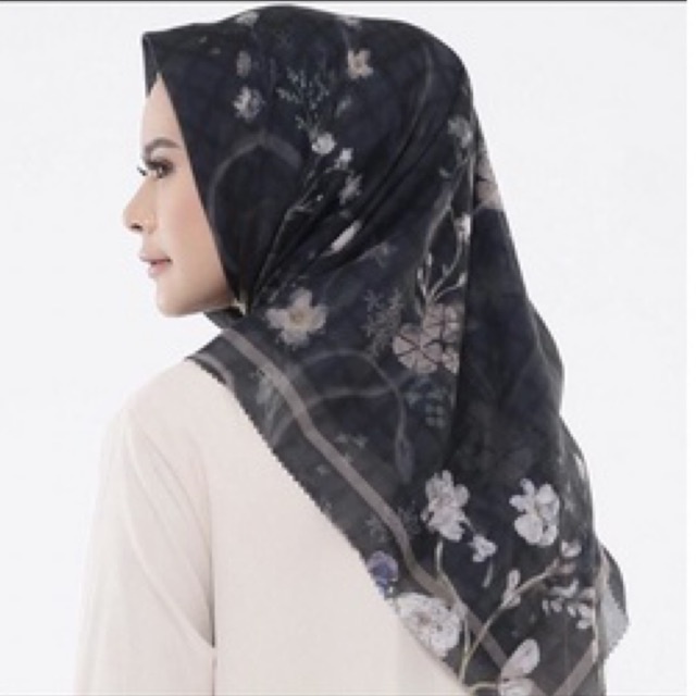 Buttonscarves Sofya Series