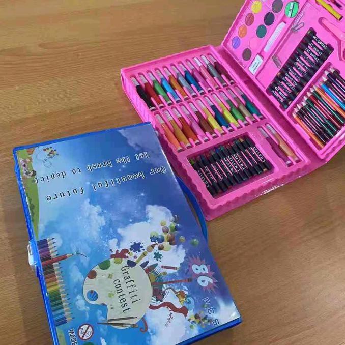 

(PERALATAN MENGGAMBAR) SET PENSIL CRAYON CAT AIR STATIONERY PERLENGKAPAN SEKOLAH MENGGAMBAR - BIRU