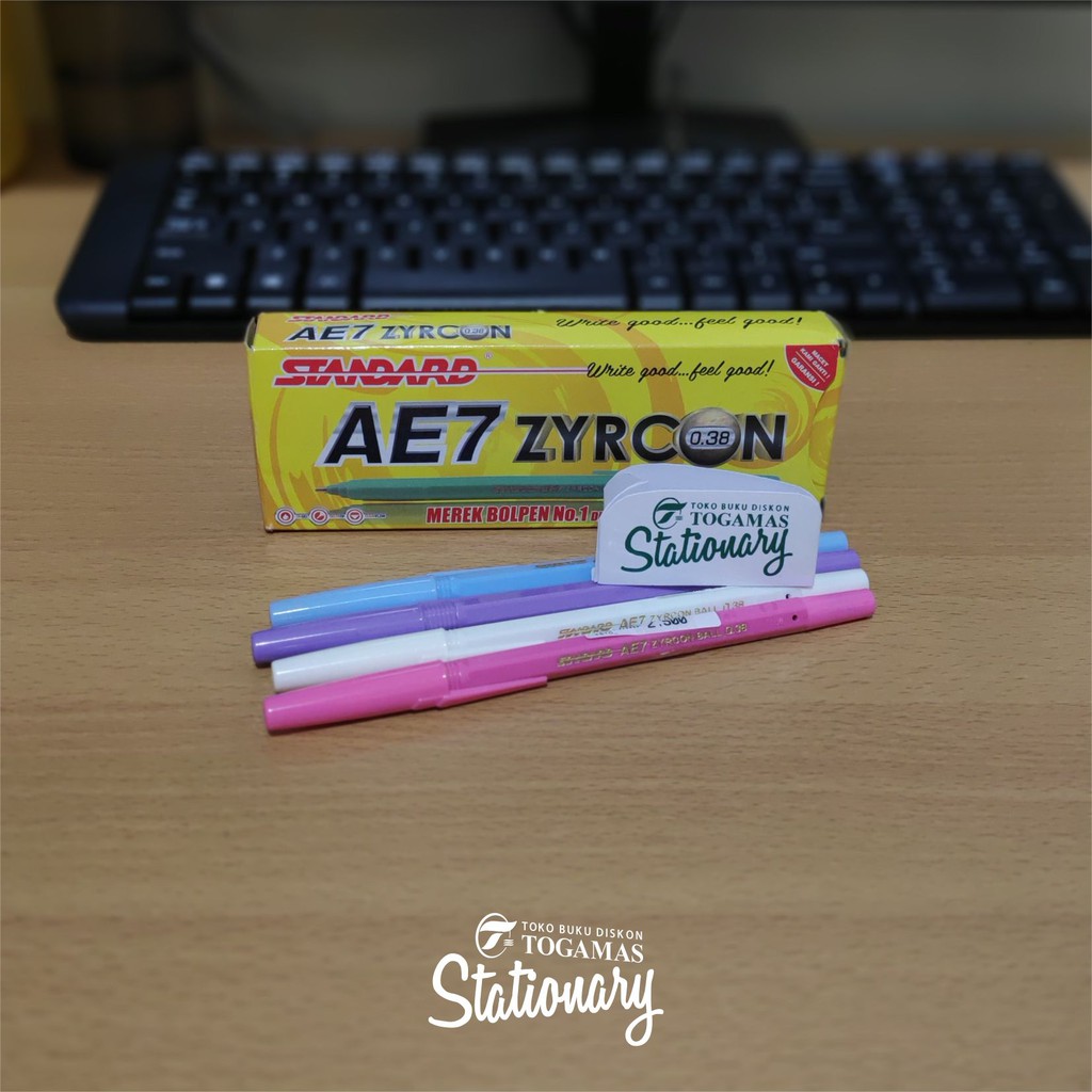 

BALLPEN AE7 ZYRCON STANDARD (BLACK)