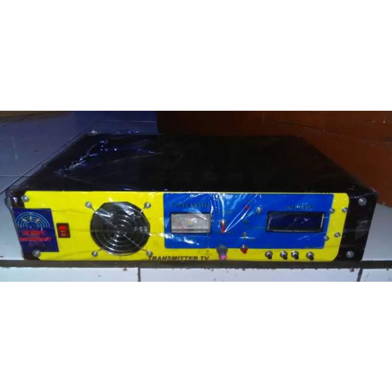 EXCITER FM PEMANCAR FM TRANSMITTER FM STEREO PLL LCD 15 WATT SOLIDSTATE FULL PROTECTION