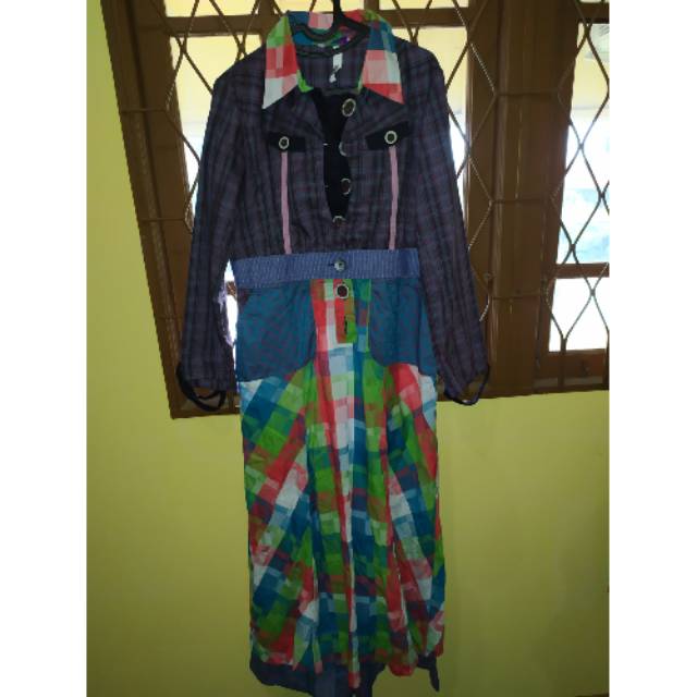 Preloved tuneeca second