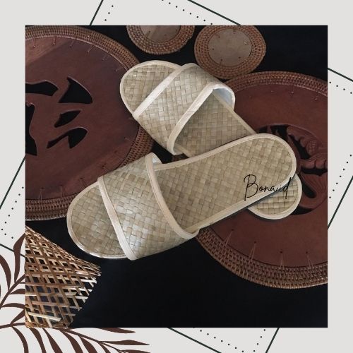 Sandal Lontar/Pandan Bali