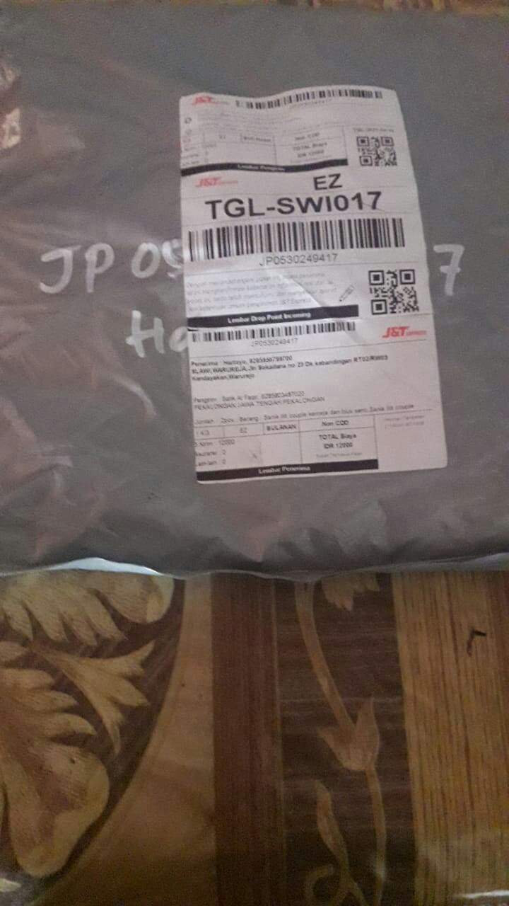 Sania Lilit Couple Kemeja Dan Blus Seno