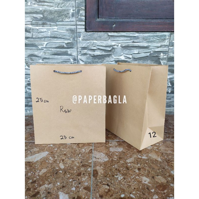 

Paperbag Polos Ukuran 23 x 12 x 25cm
