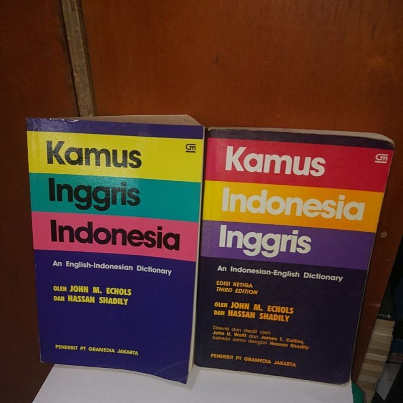 kamus inggris-indonesia indonesia-inggris John M. echols