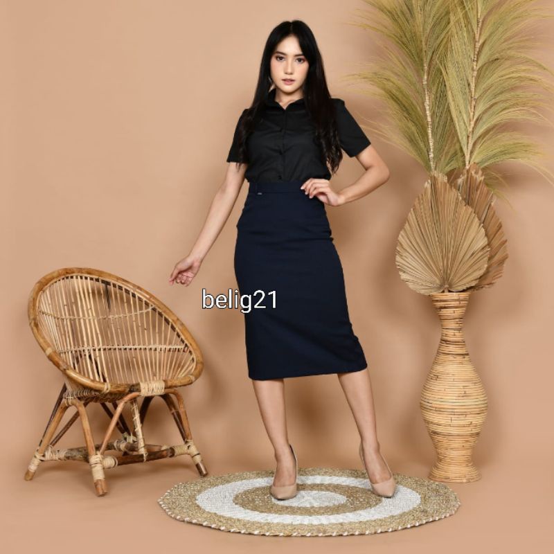 Rok Span Formal Hitam Polos Kerja 7/8