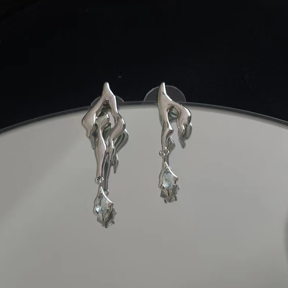 Anting Tusuk Gantung Temperament Bahan Metal Desain Geometri Asimetris Hias Zircon Untuk Wanita