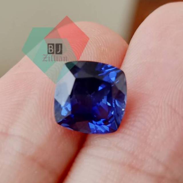 Permata Blue Safir Cushion Square Color Corundum Synthetic 9 mohs