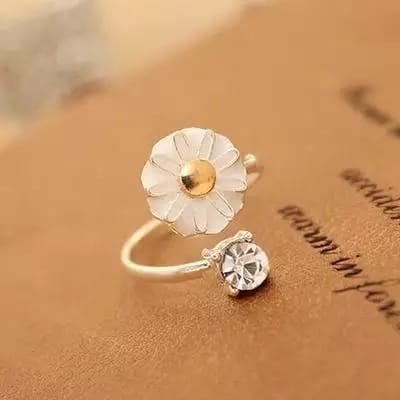 Cincin Bunga Putih Hargakawan