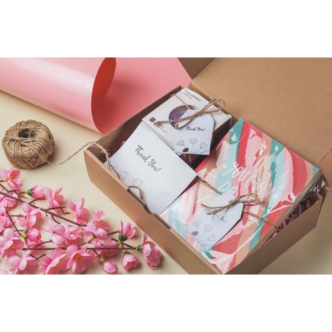 

Premium Product!!! Hampers New Normal Gift Work From Home Series - Paling Dicari
