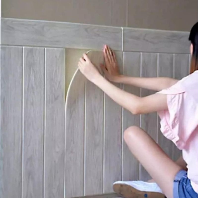 wallpaper sticker foam premium permukaan timbul motif kayu serat soft abu