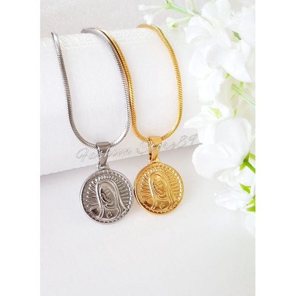 Kalung Liontin Bunda Maria Titanium gold silver Fashion Impor Rohani Bunda Maria Diameter 17mm