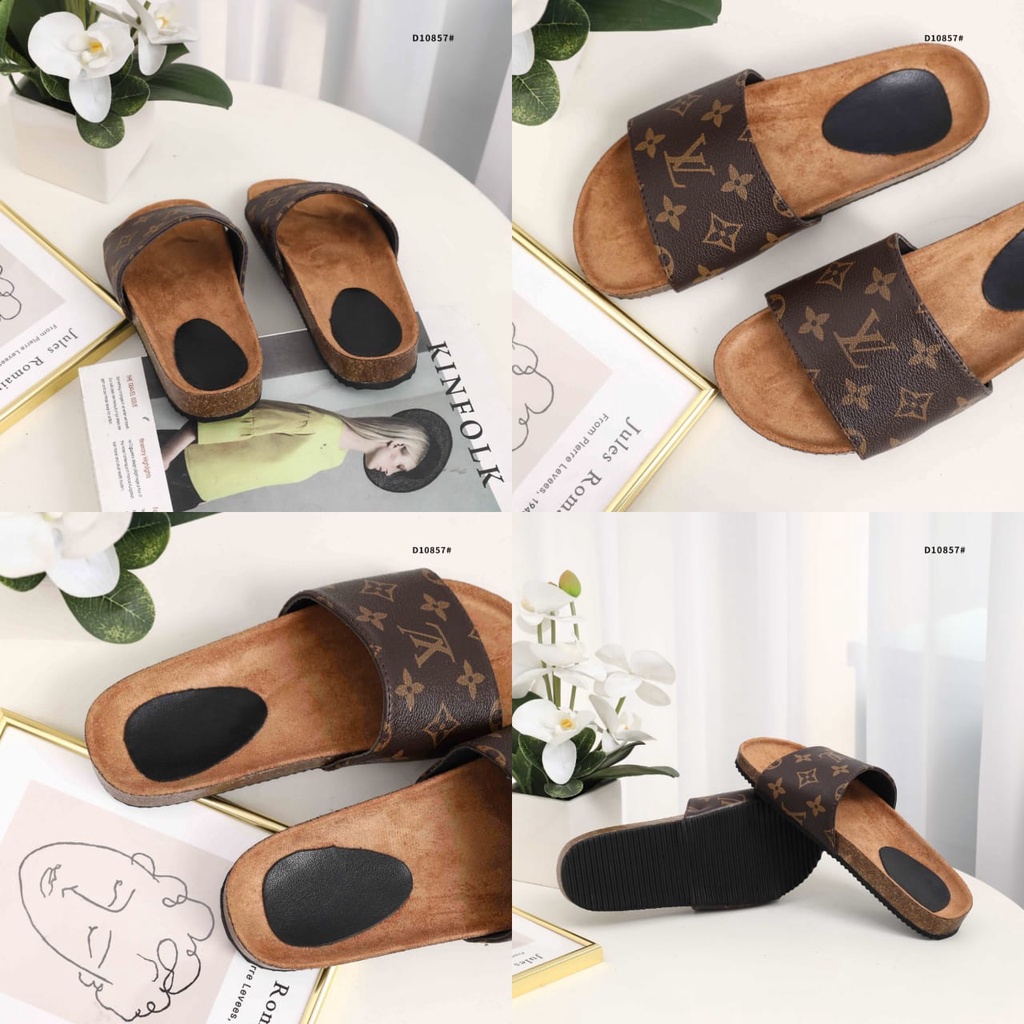 Monogram Slides D10857