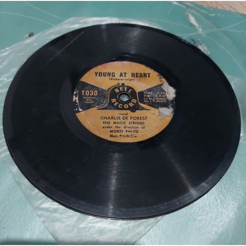 Kaset Vinyl Piringan Hitam 7&quot; The Magic Strings Secret Love