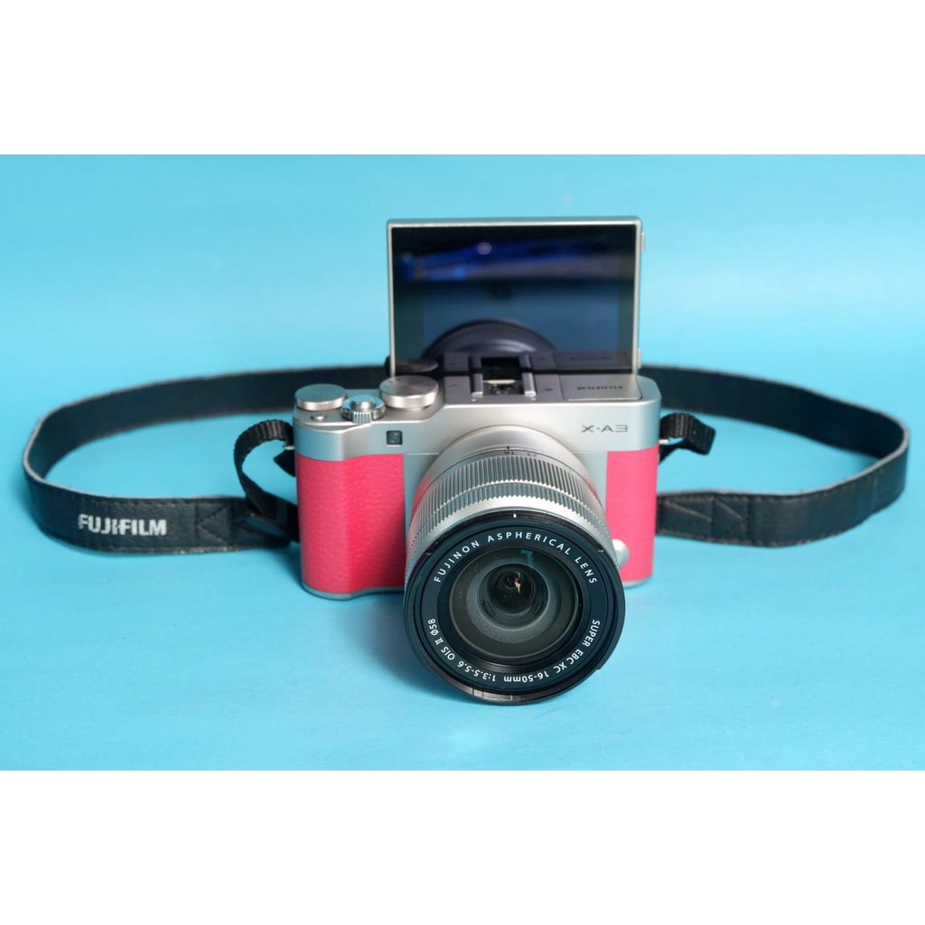 Fujifilm XA3 Kamera Mirrorless MUA Vlog-1