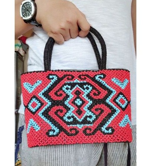 TAS MANIK MOTIF DAYAK