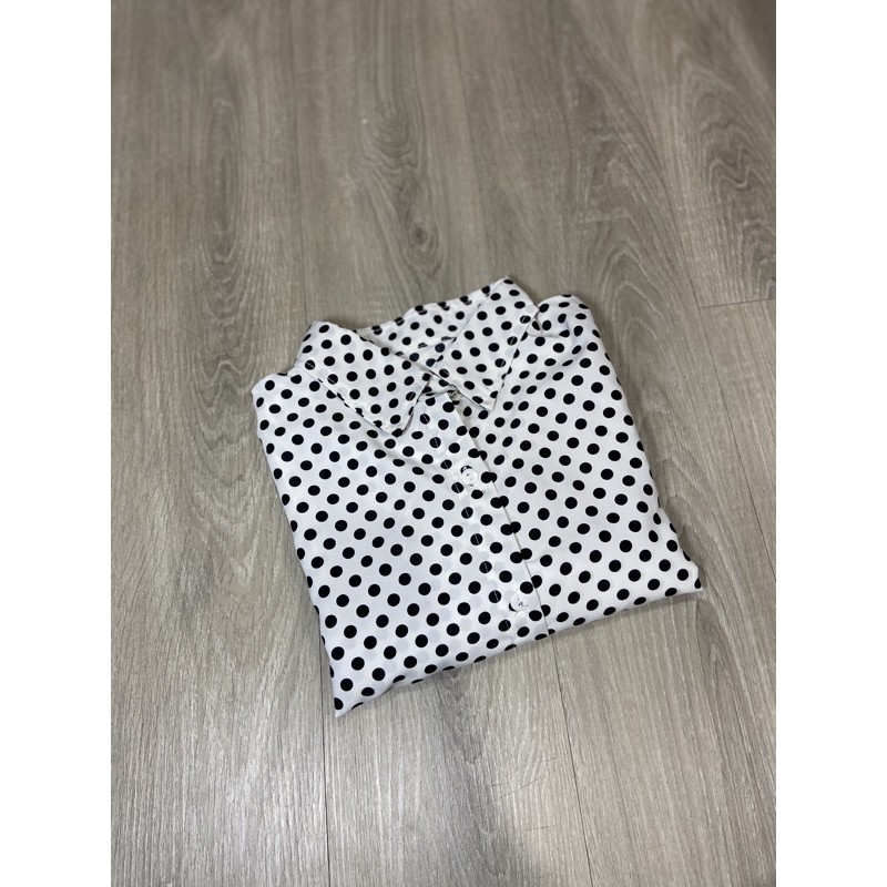 kemeja casaul motif polkadot