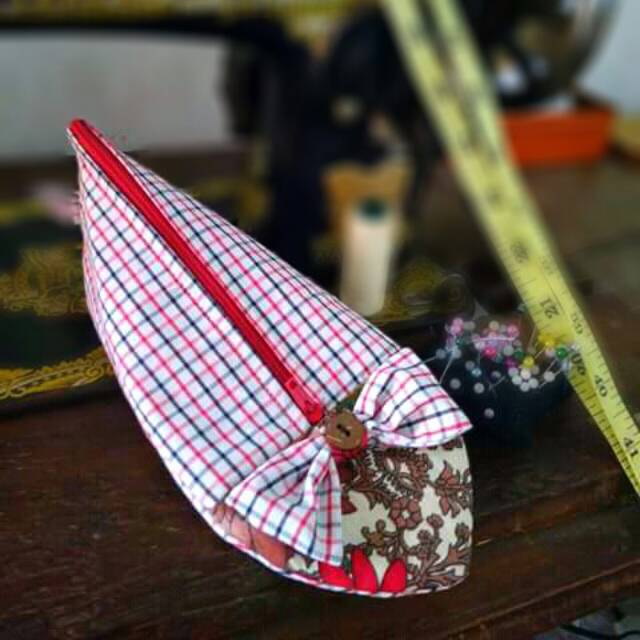 

tempat pensiL cantik custom