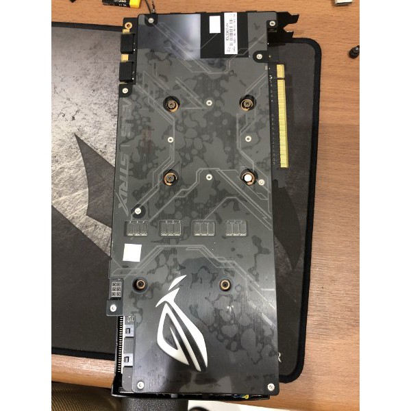 Terlaris  Asus GTX 1080 Strix OC 8G