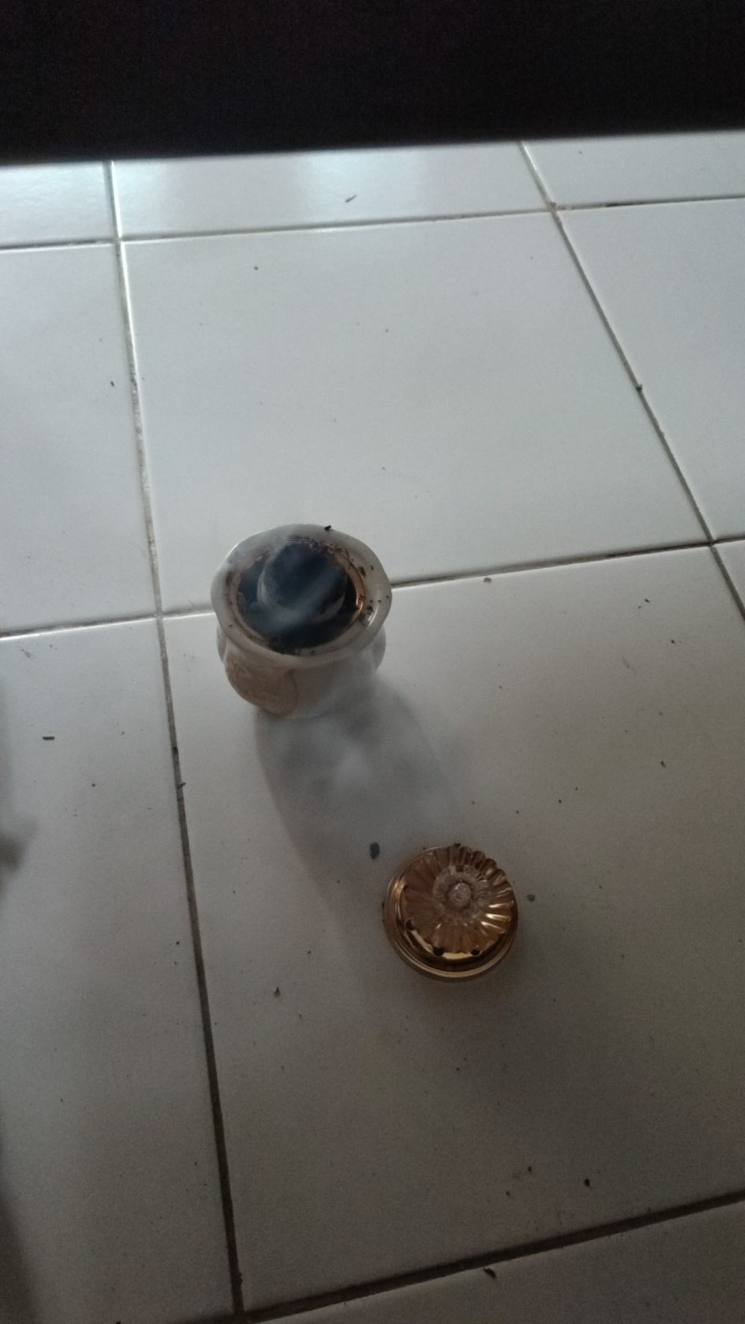 Tempat Bakar Dupa Mabkharah Keramik Arab Kaligrafi Model Tabung 8x10cm