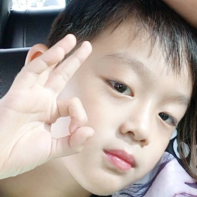 elly_sydney89