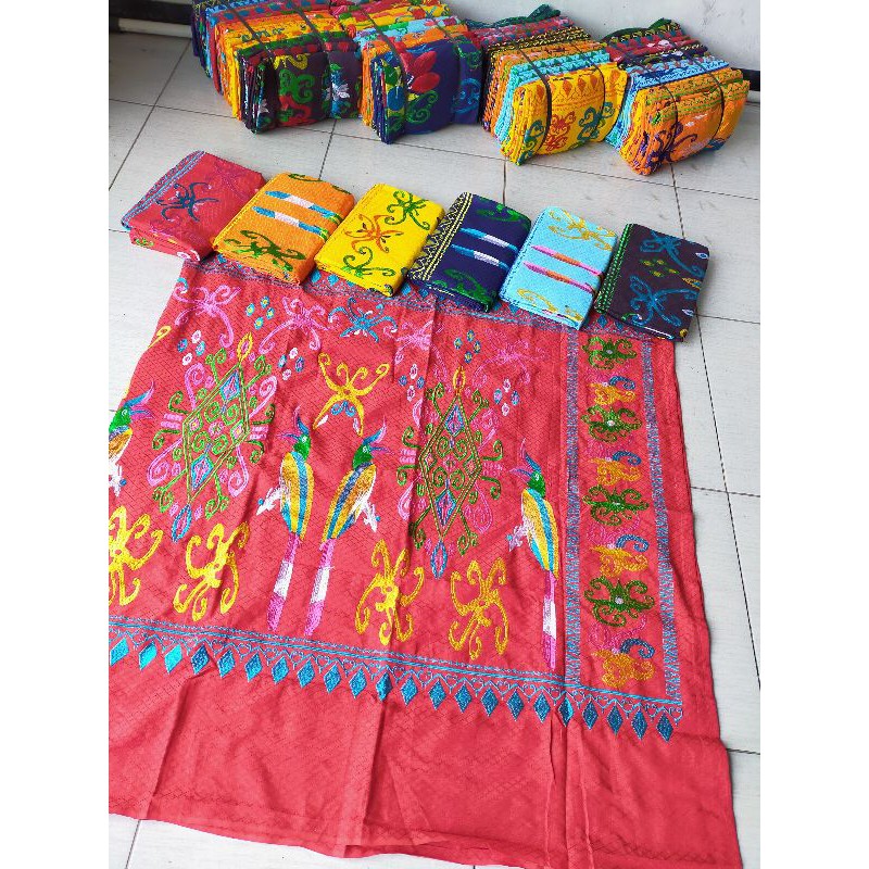Sale Kain Tenun Dobby bordir khas Kalimantan (Motif Cumi dan Motif Burung Enggang)