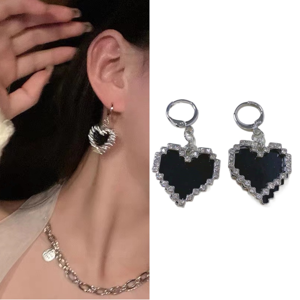 Anting Bentuk Hati Warna Hitam Untuk Aksesoris