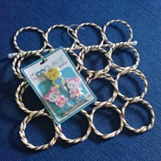 Gantungan Baju Isi 3