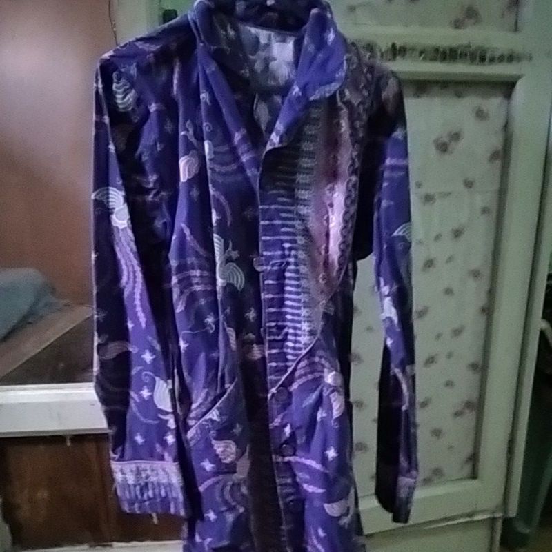 Batik wanita ungu