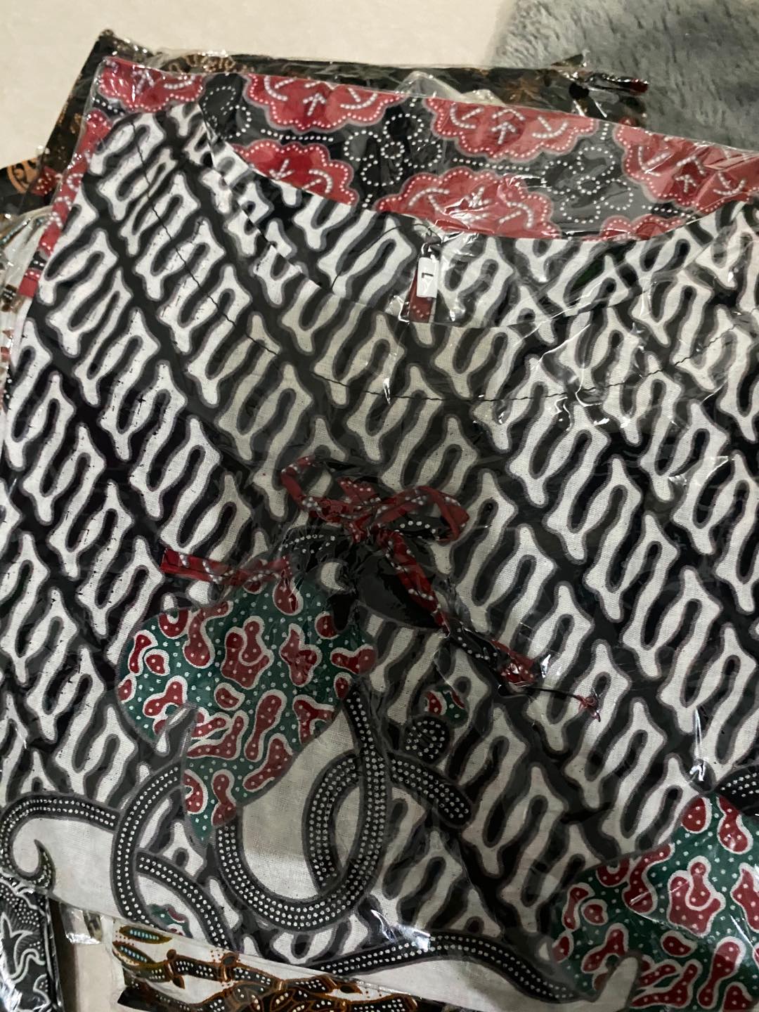 Atasan Batik Dolby Dolbi Dobby Doby Tenun Sutra Tulis Halus Katun Atbm Baron ,sarombit Atasan Av