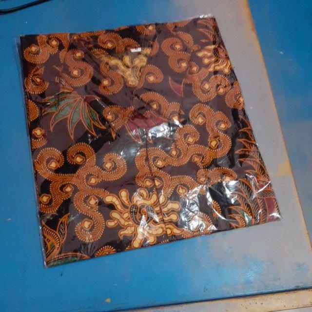 Kemeja Batik Pria Modern Motif Ulat Sogan Sragam M L Xl